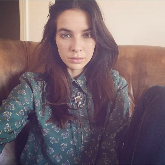 Timeless treasures and one of a kind vintage pieces - Picture 7 of 8